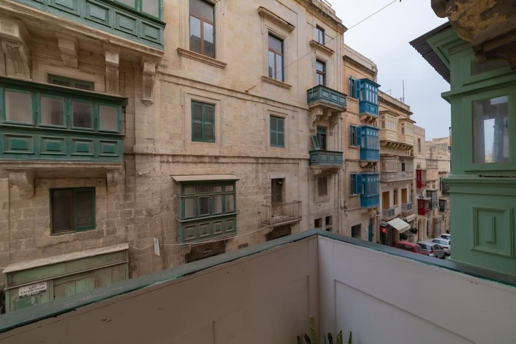 Appartamento Jbo- Joette'S Bliss Oasis La La Valletta Esterno foto