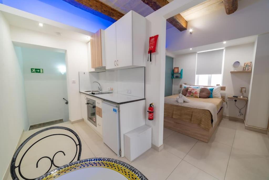 Appartamento Jbo- Joette'S Bliss Oasis La La Valletta Esterno foto